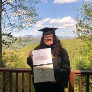 Meet your Posher, Megan